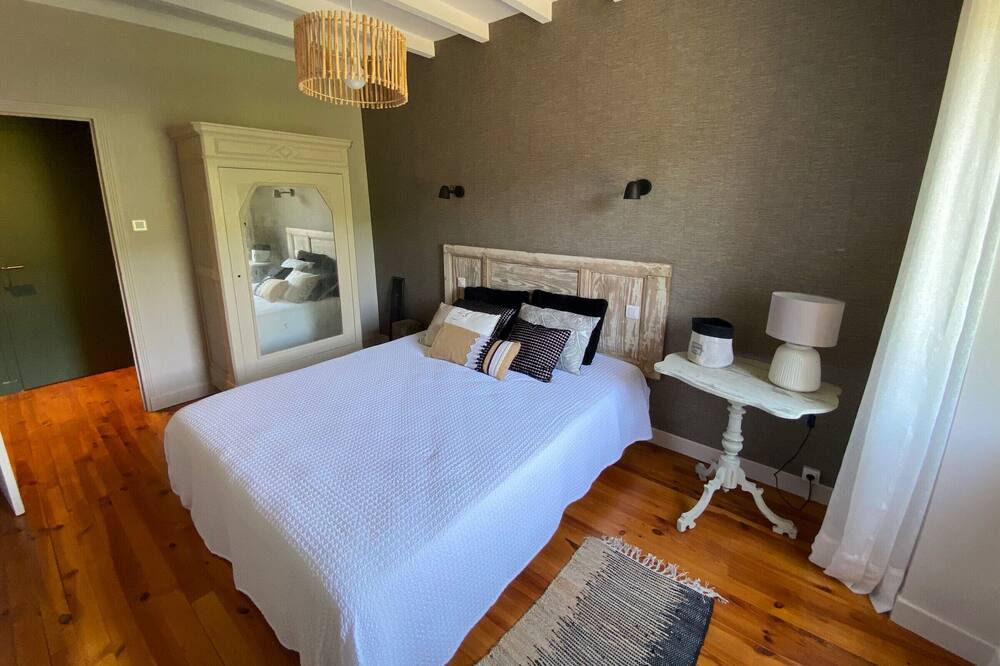Photo of Bedroom in Bruniquel