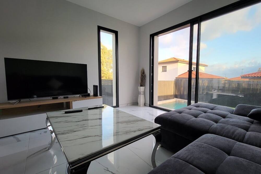 Photo of Livingroom in Saint-Jean-Lasseille