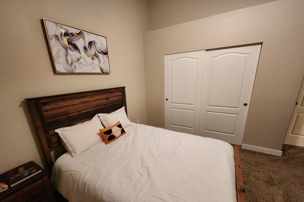Photo of Bedroom in McKenna