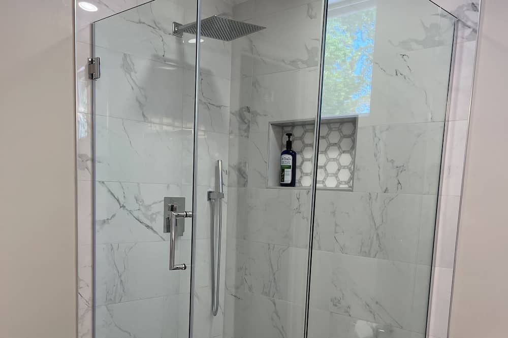 Photo of Bathroom in Perryman