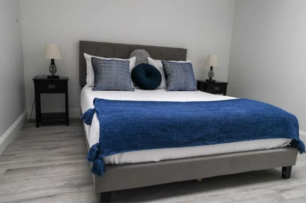 Photo of Bedroom in Downtown Historic District