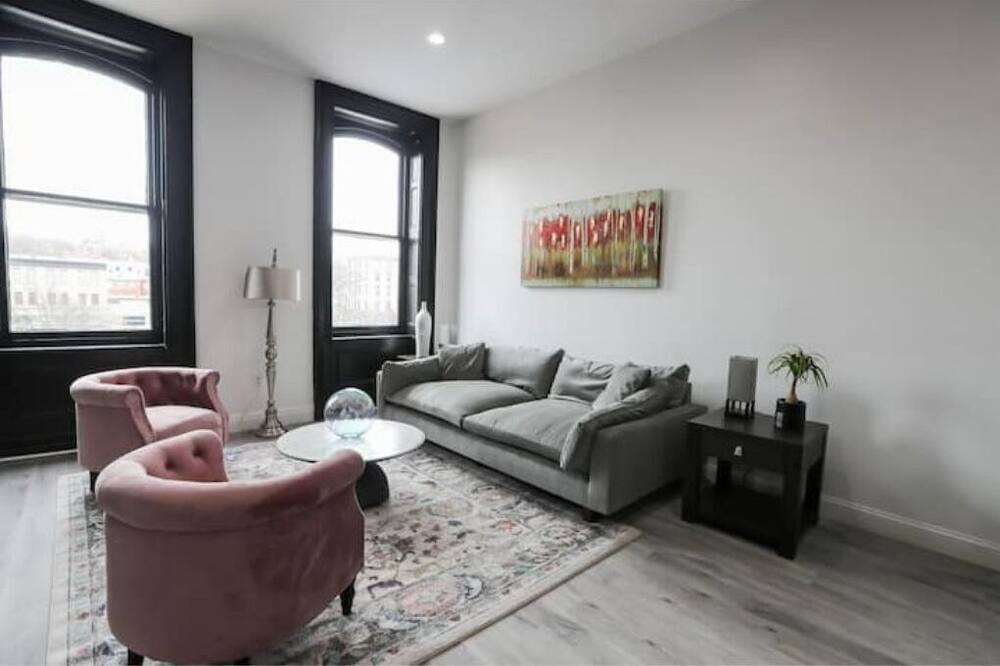 Photo of Livingroom in Downtown Historic District