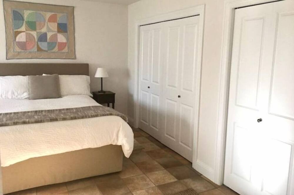 Photo of Bedroom in Santa Rosa