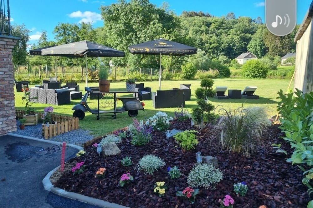 Photo of Outdoor in Les Hautes-Rivieres