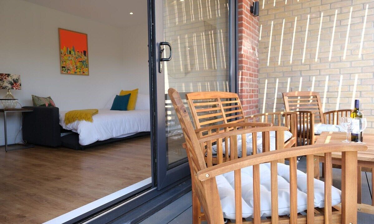 Photo of Outdoor in Ealing Common