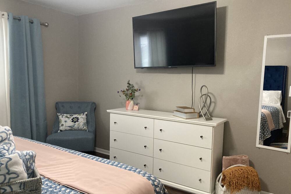 Photo of Bedroom in Willis