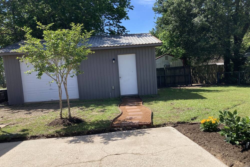 Photo of Outdoor in Willis