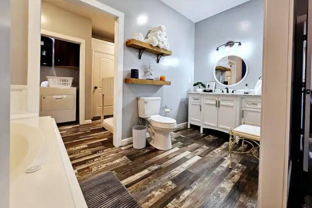 Photo of Bathroom in Valley Head