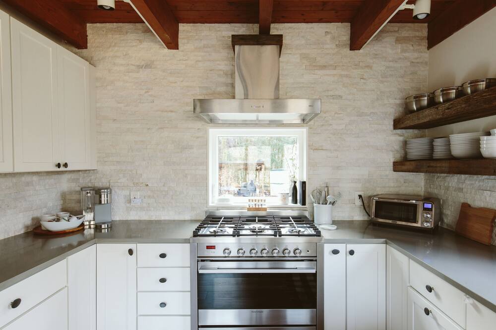Photo of Kitchen in Hood River
