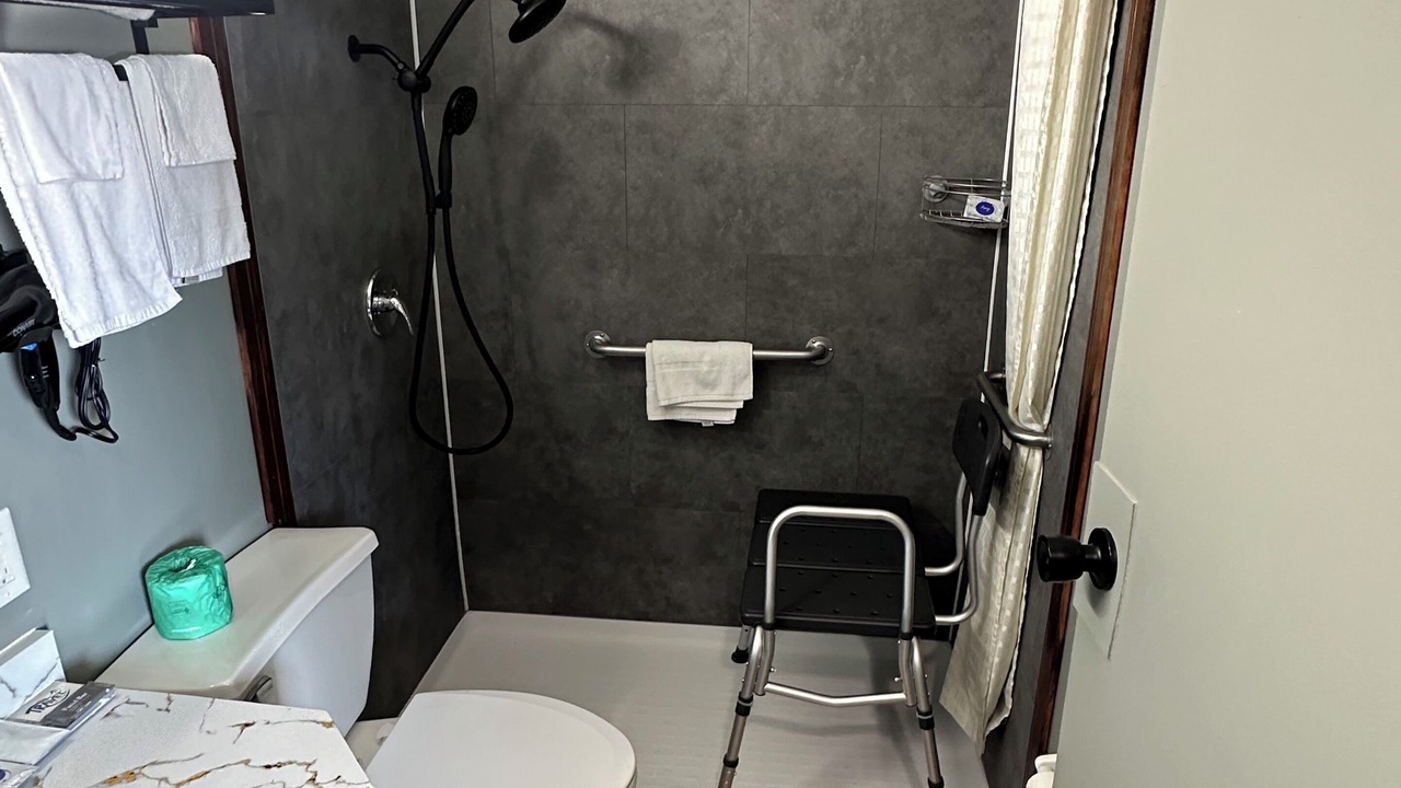 Photo of Bathroom in Emporia