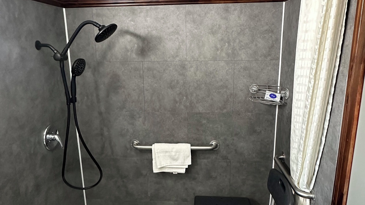 Photo of Bathroom in Emporia