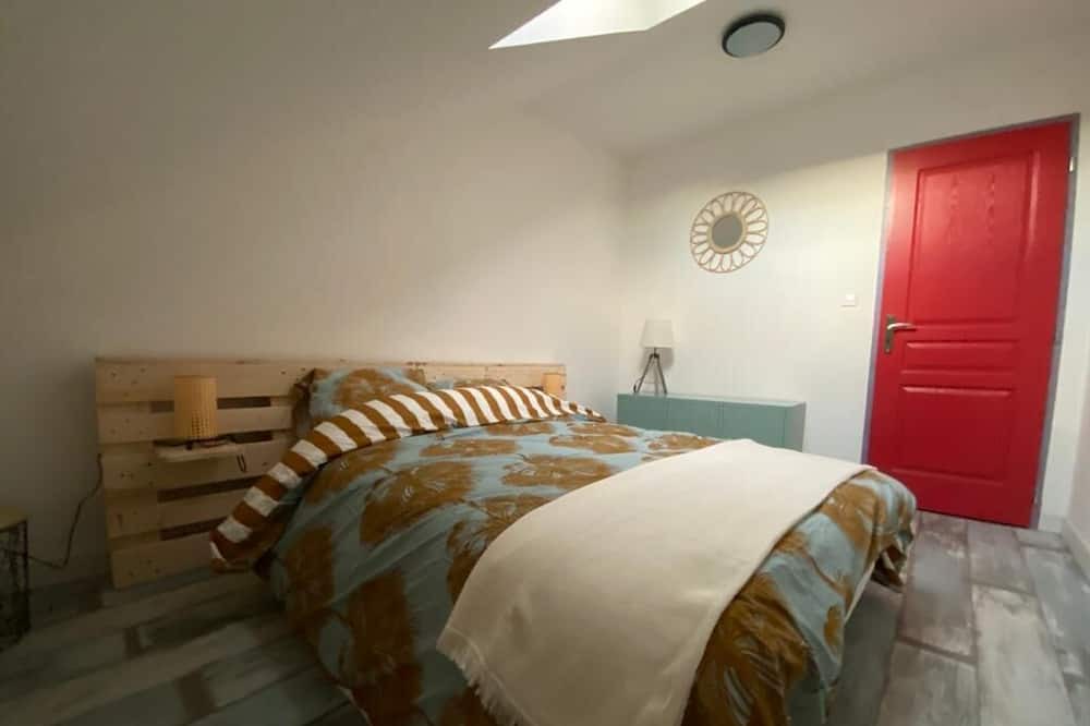 Photo of Bedroom in Beze