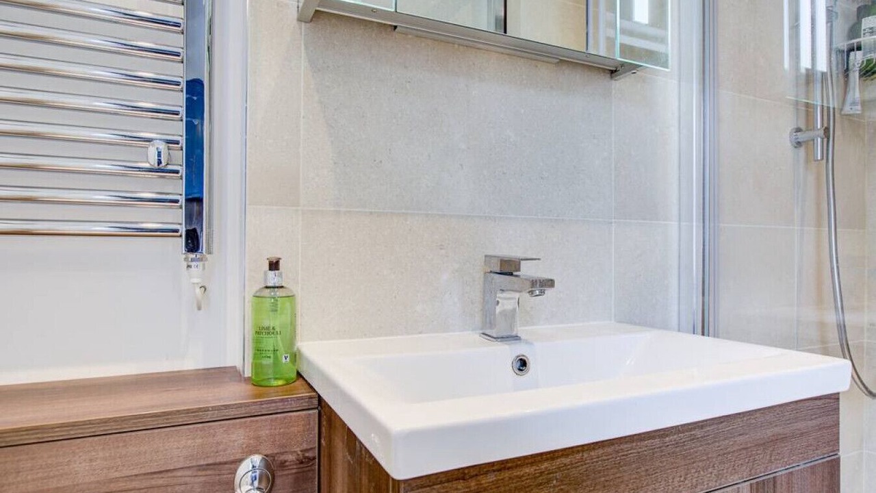 Photo of Others in Wallington North