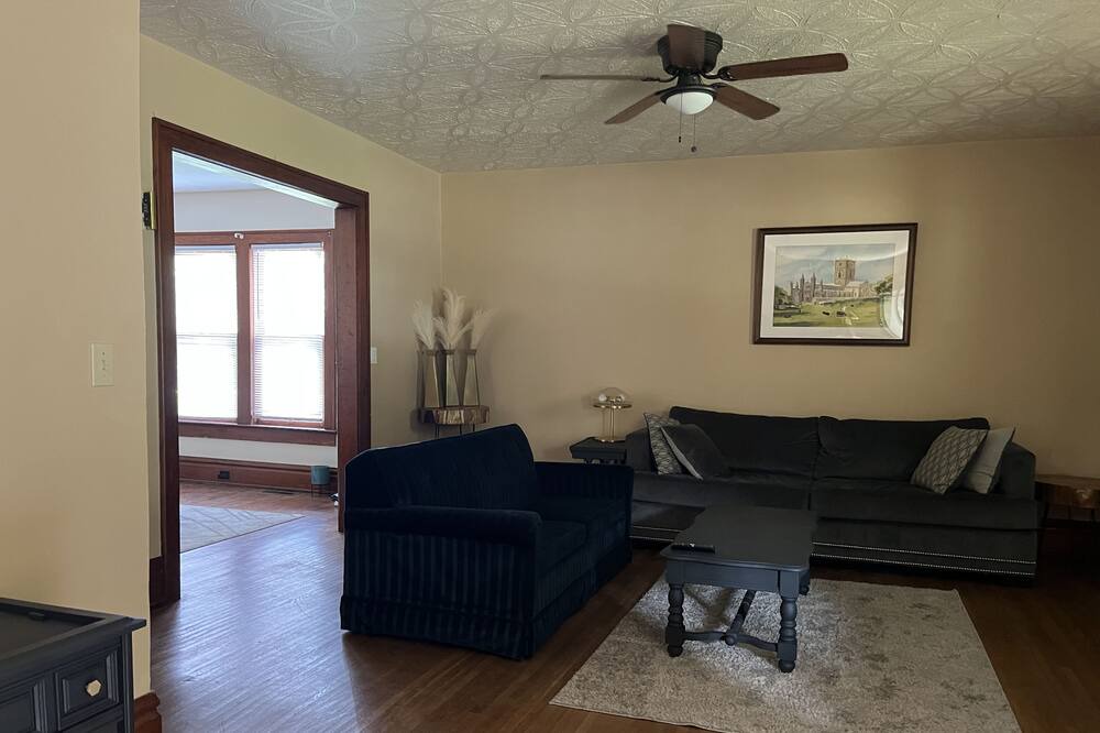 Photo of Livingroom in Upper Sandusky