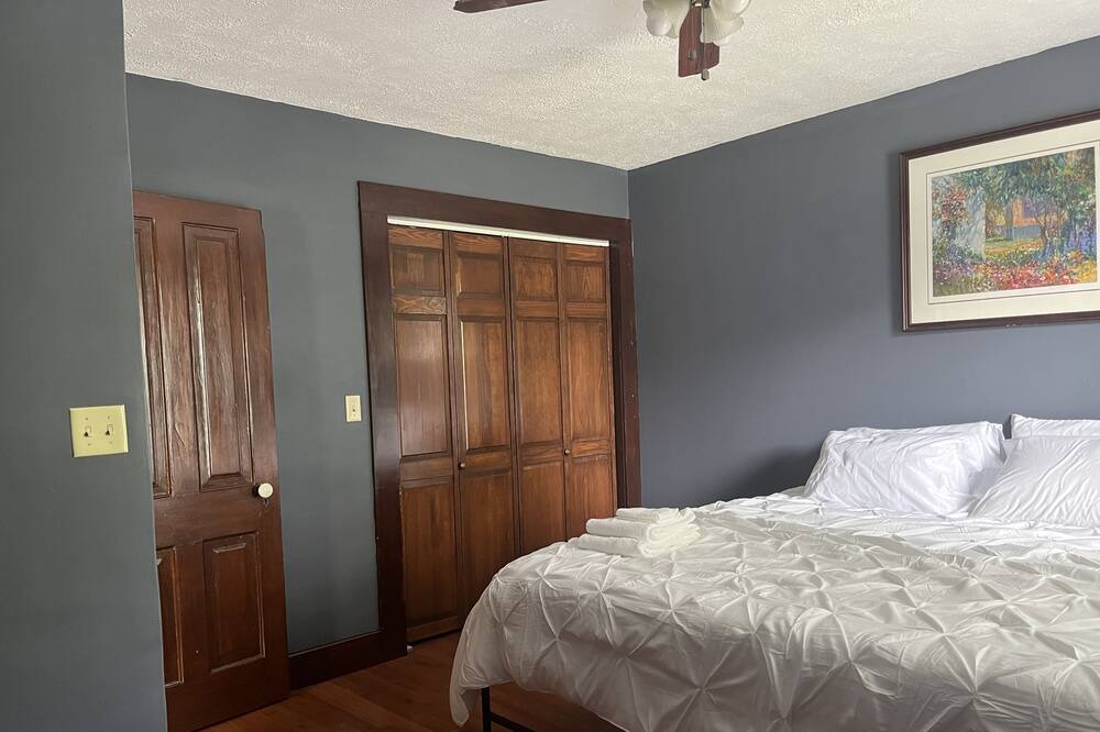 Photo of Bedroom in Upper Sandusky