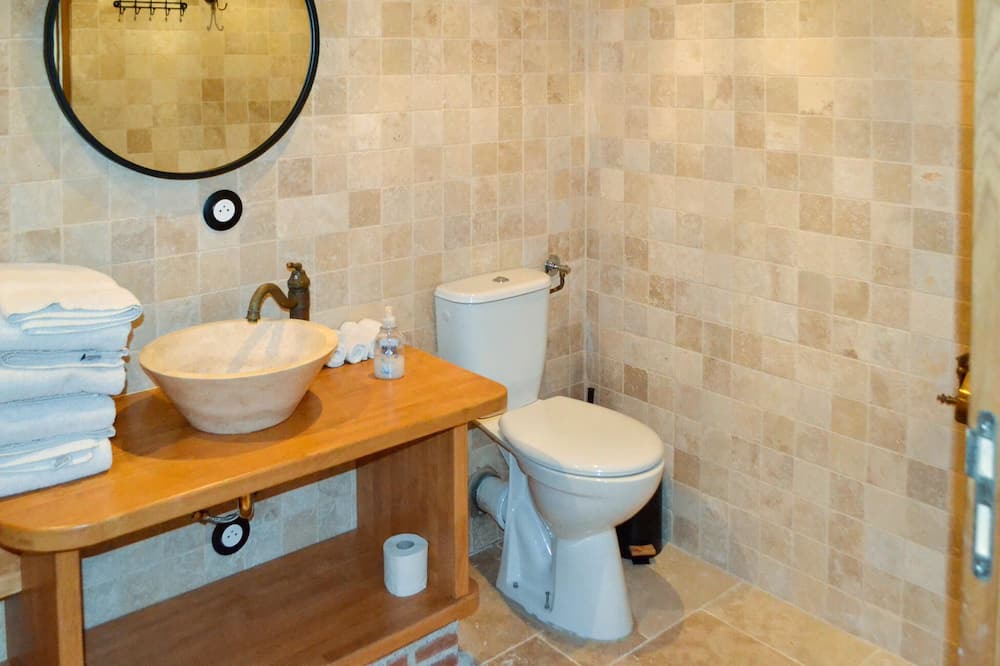 Photo of Bathroom in Sainte-Livrade-sur-Lot