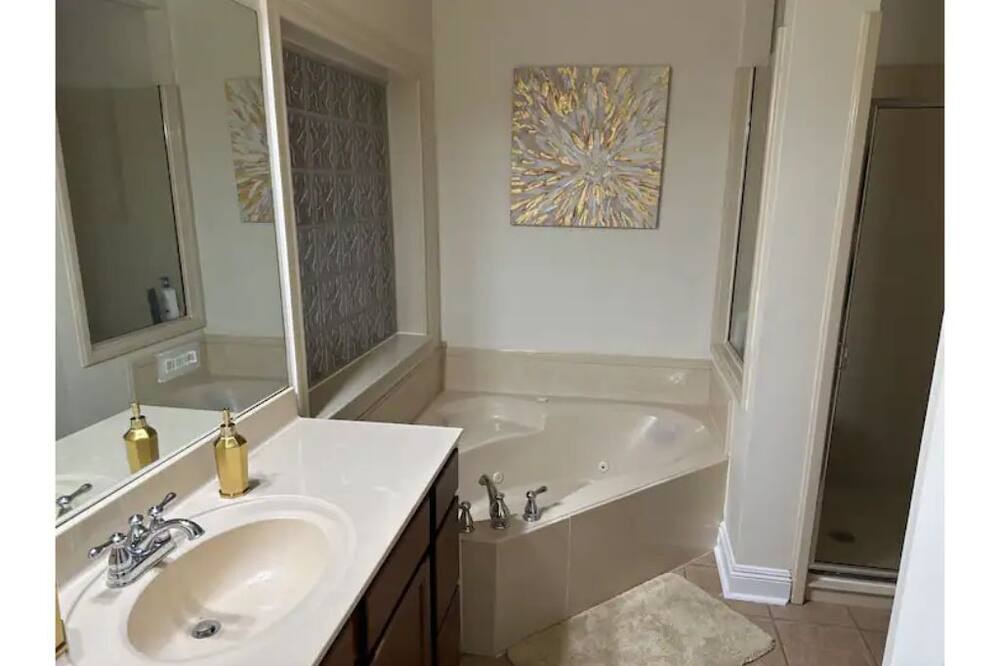 Photo of Bathroom in Milton