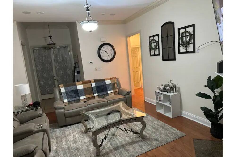 Photo of Livingroom in Milton
