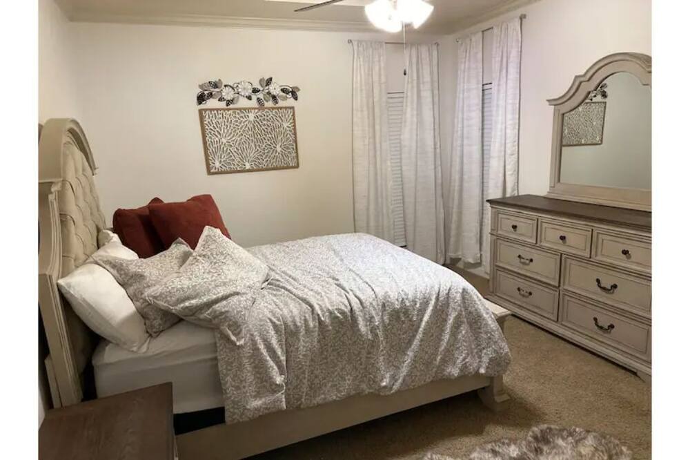 Photo of Bedroom in Milton