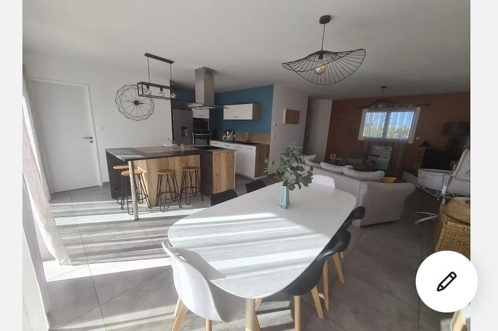 Photo of Others in Commelle-Vernay