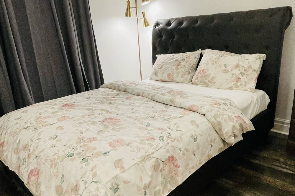 Photo of Bedroom in Hamilton