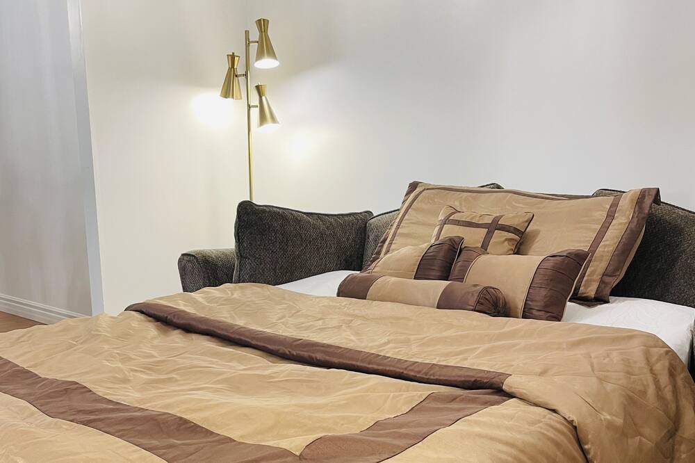 Photo of Bedroom in Hamilton