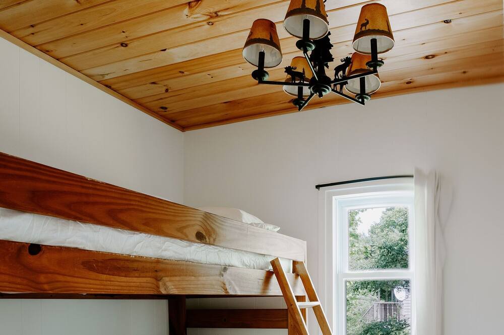 Photo of Bedroom in Novar