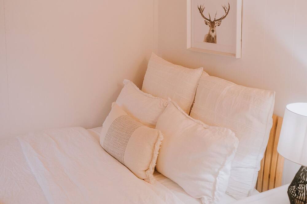 Photo of Bedroom in Novar