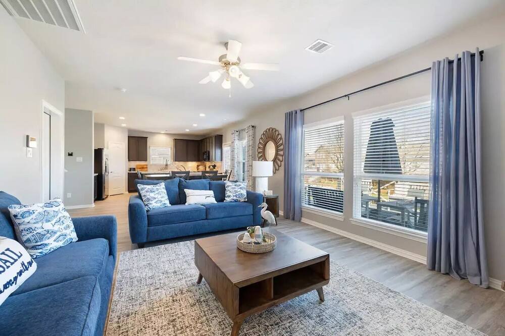 Photo of Livingroom in Seven Coves