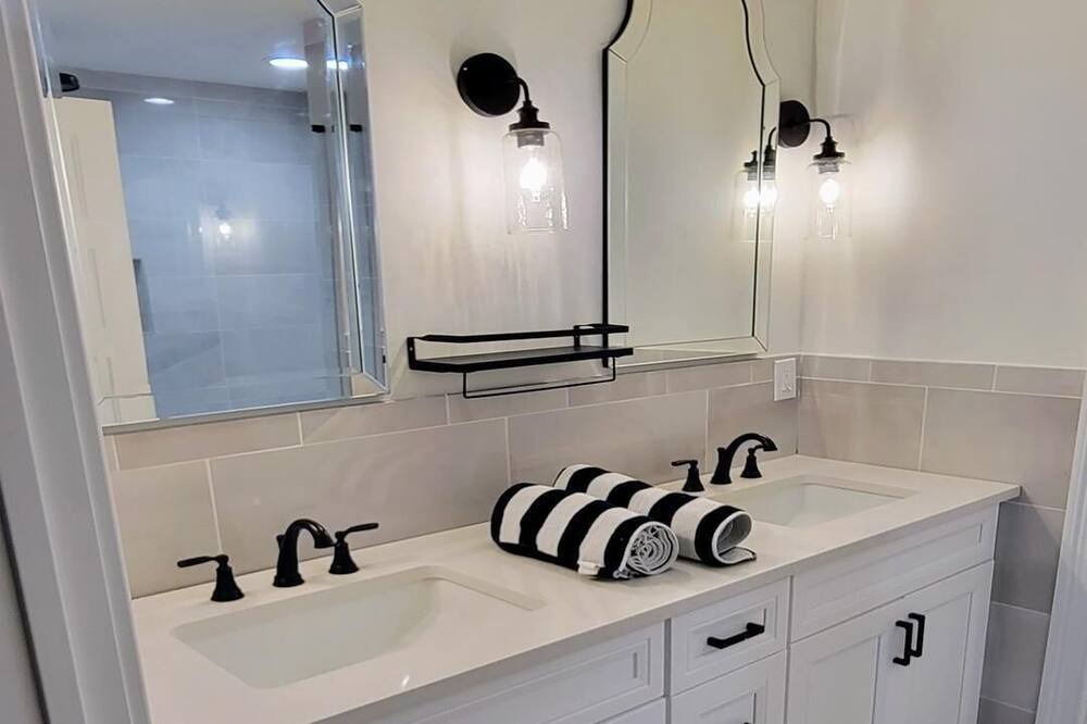 Photo of Bathroom in Holgate
