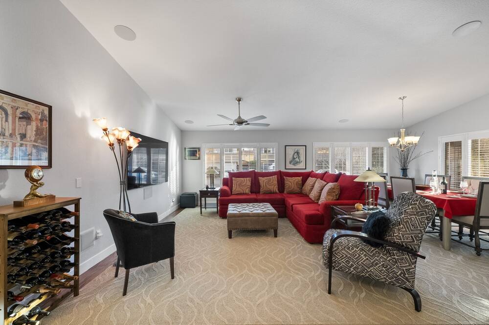 Photo of Livingroom in Sonoma