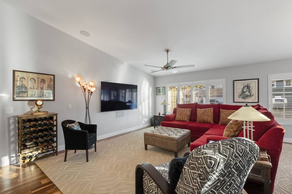 Photo of Livingroom in Sonoma