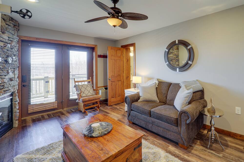 Photo of Livingroom in Apple Ridge