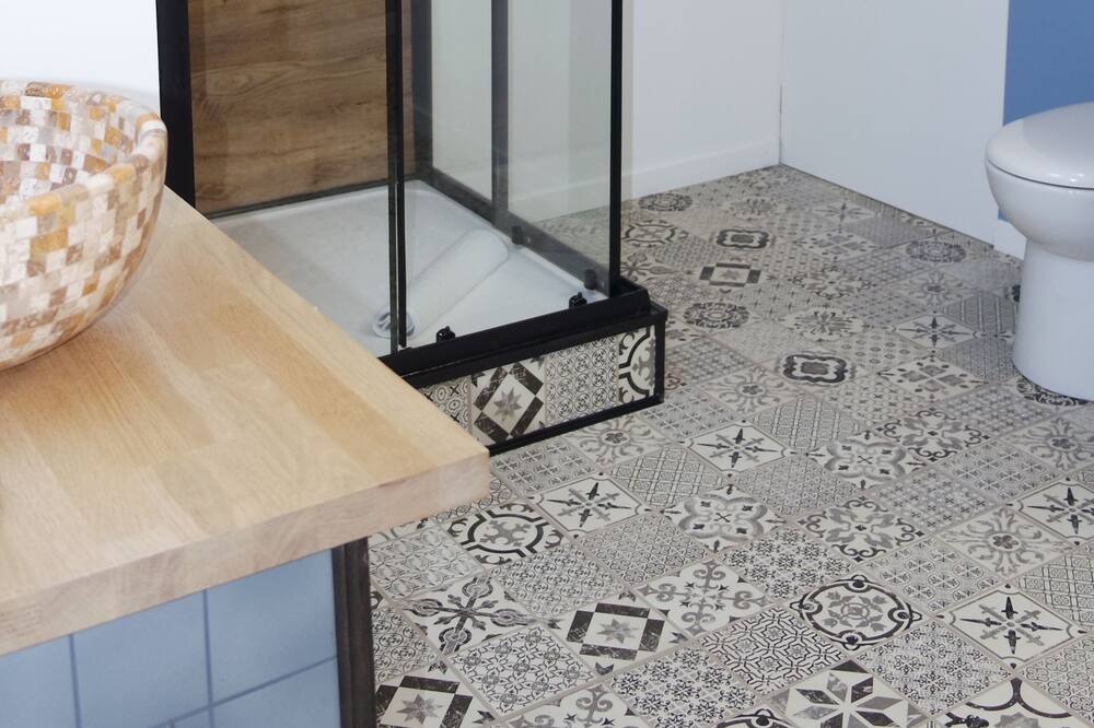 Photo of Bathroom in Aizenay