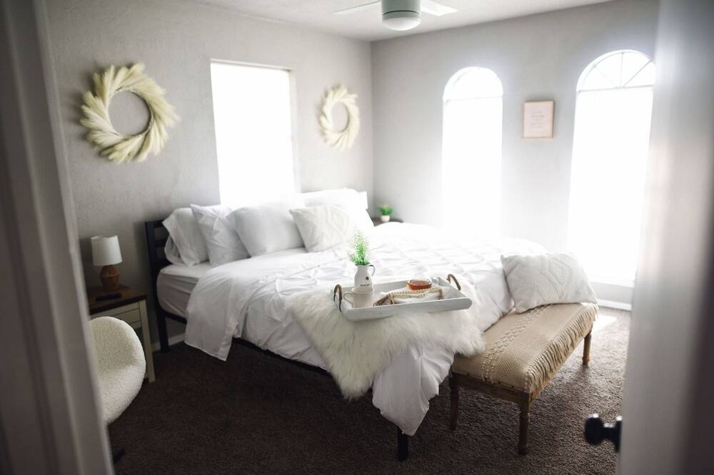 Photo of Bedroom in Lawton