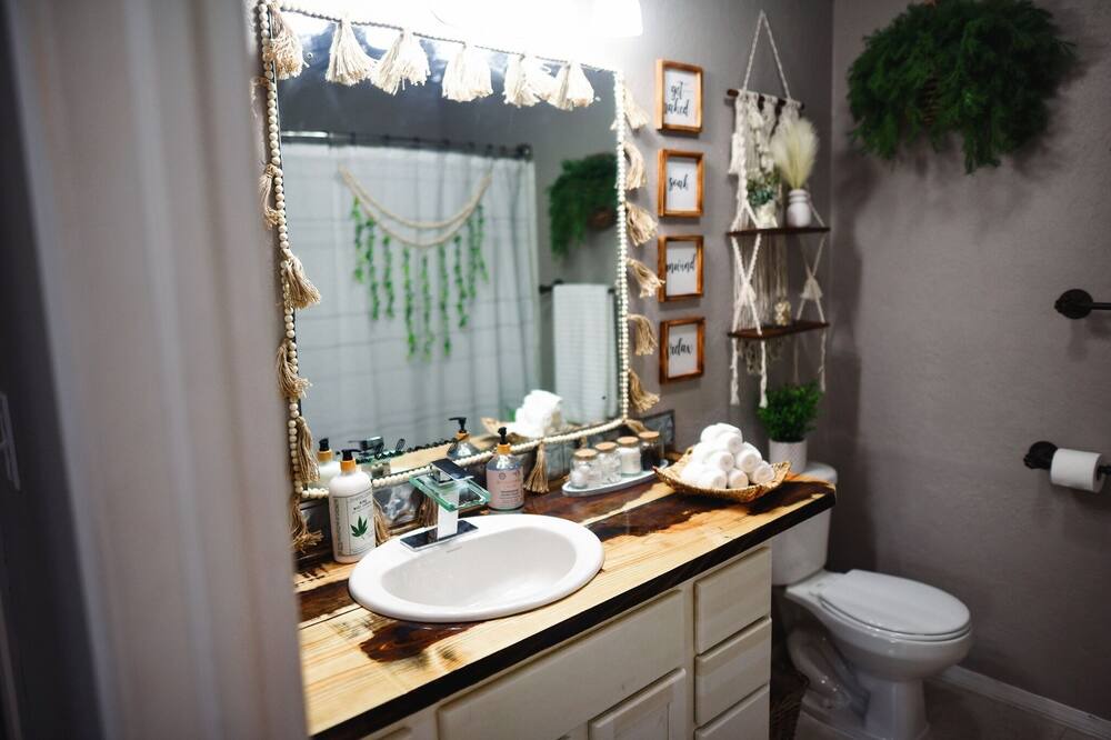 Photo of Bathroom in Lawton