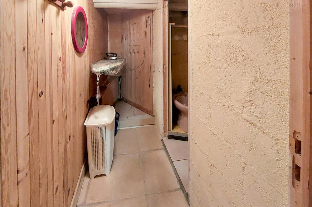 Photo of Bathroom in Thiers