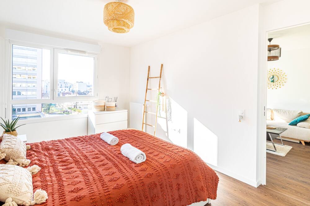 Photo of Bedroom in Bagneux
