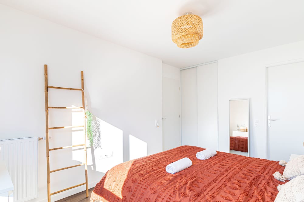 Photo of Bedroom in Bagneux