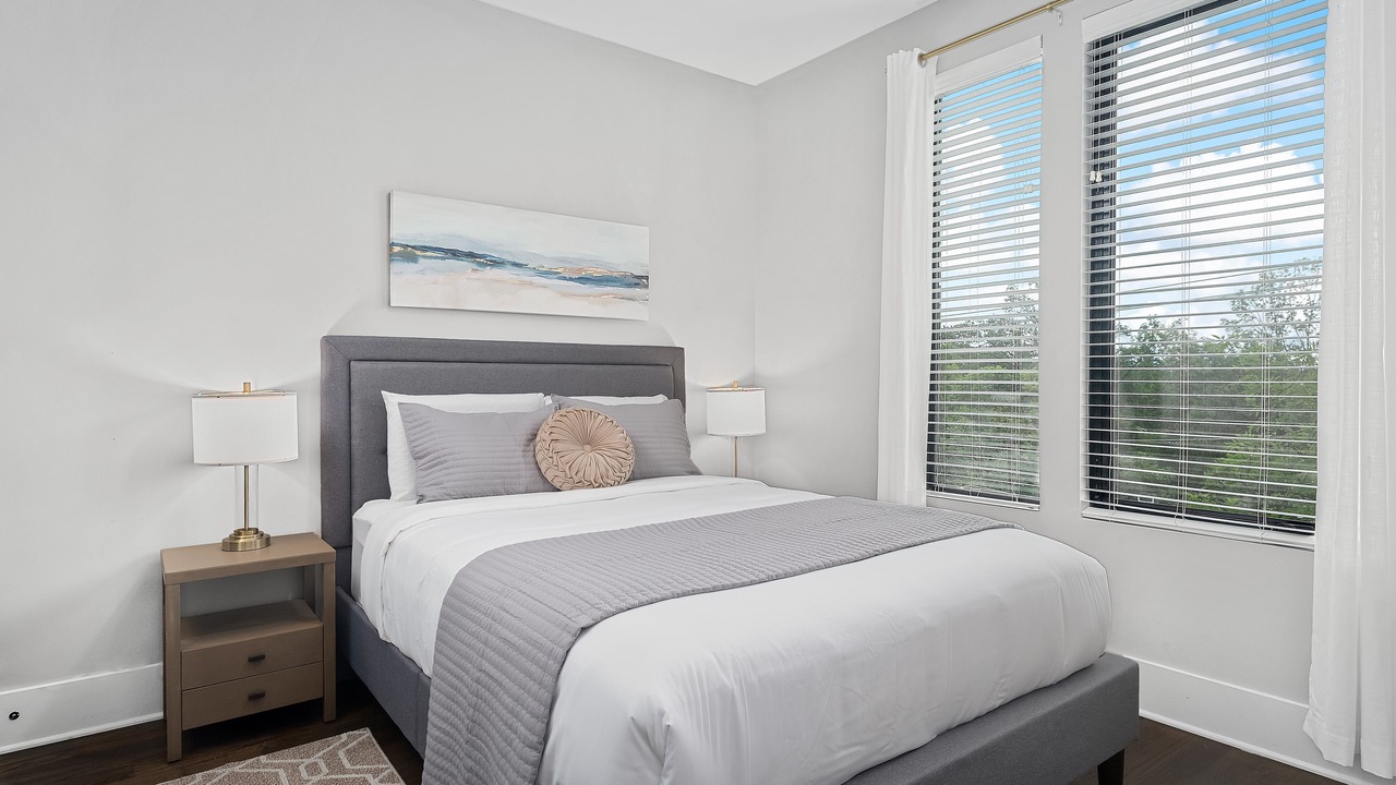 Photo of Bedroom in Midtown