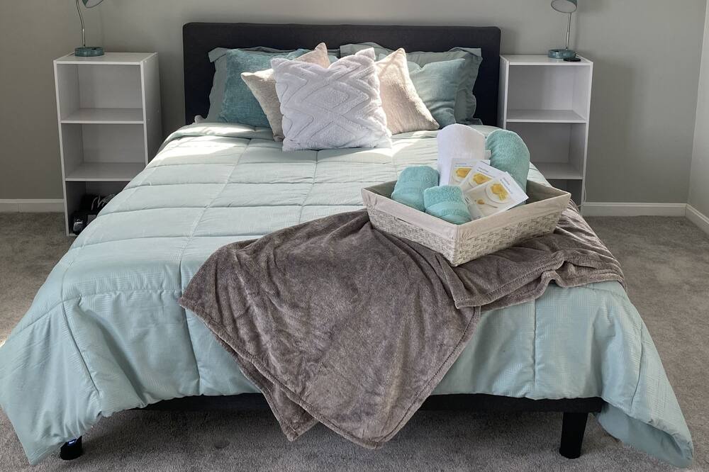 Photo of Bedroom in Minot