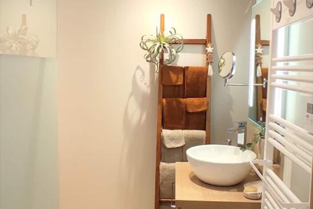 Photo of Bathroom in Pierrefonds