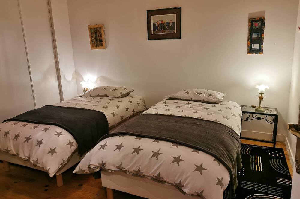 Photo of Bedroom in Lens-Lestang