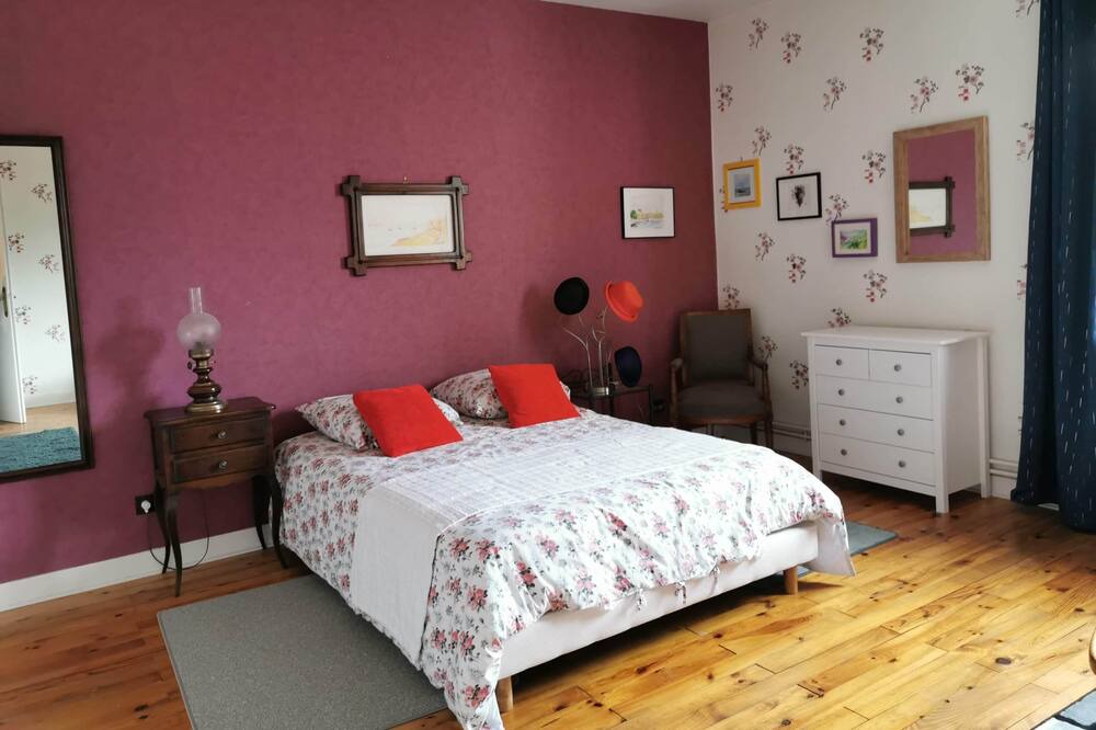 Photo of Bedroom in Lens-Lestang