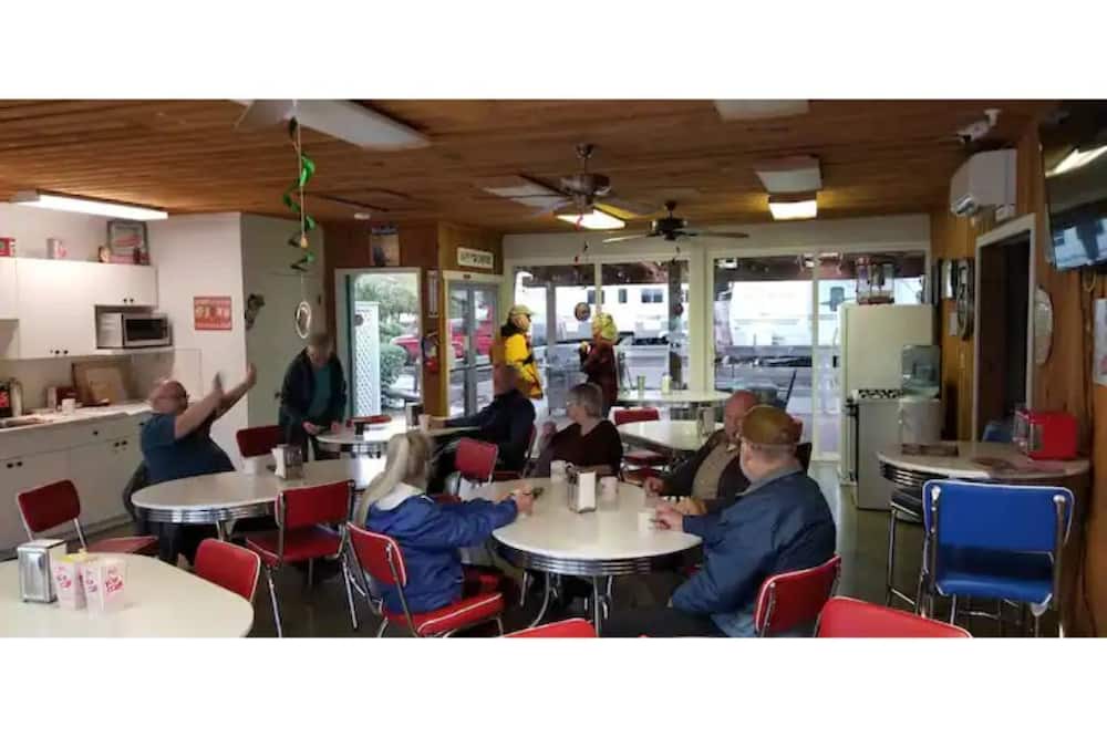 Photo of Others in Roseburg