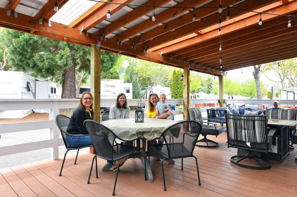 Photo of Outdoor in Roseburg