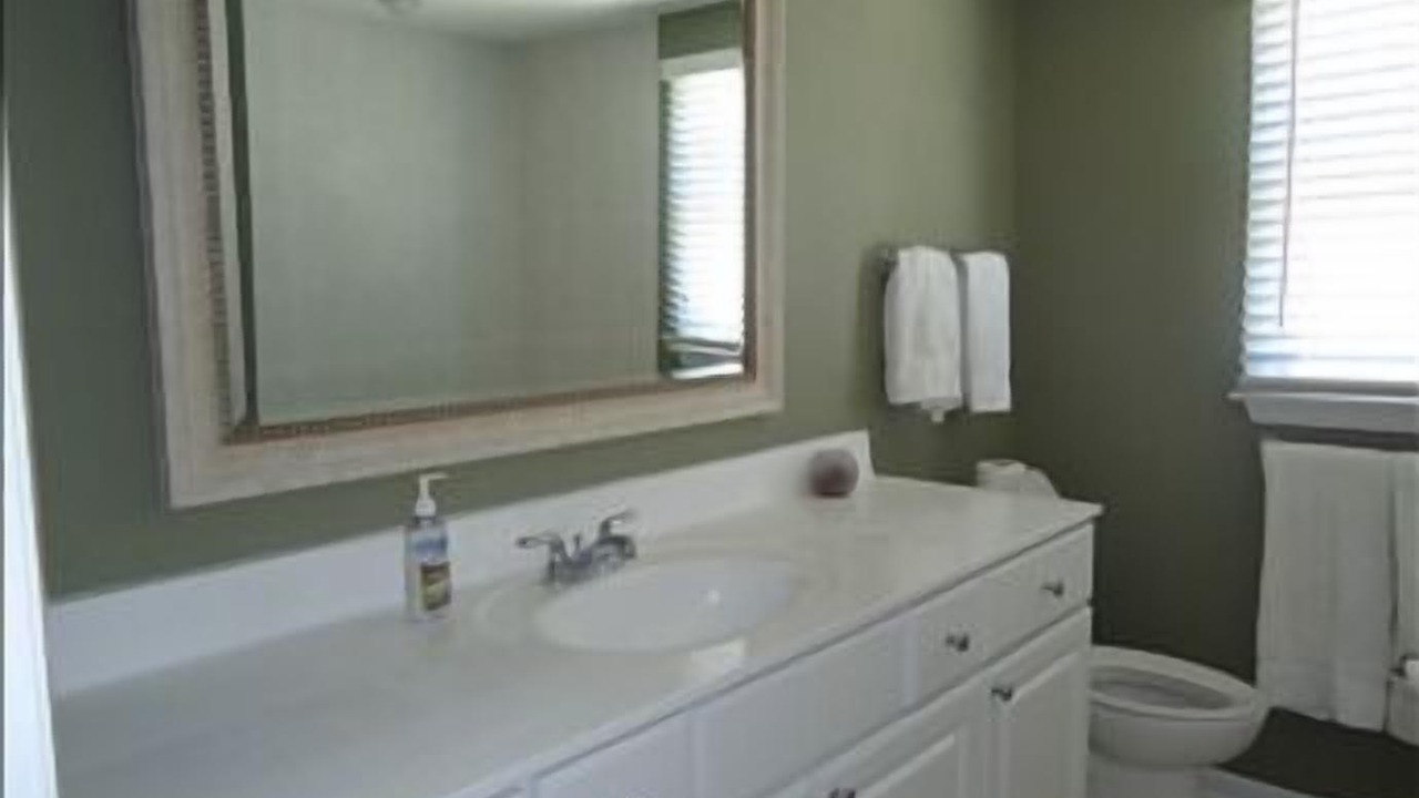 Photo of Bathroom in South Beach Haven