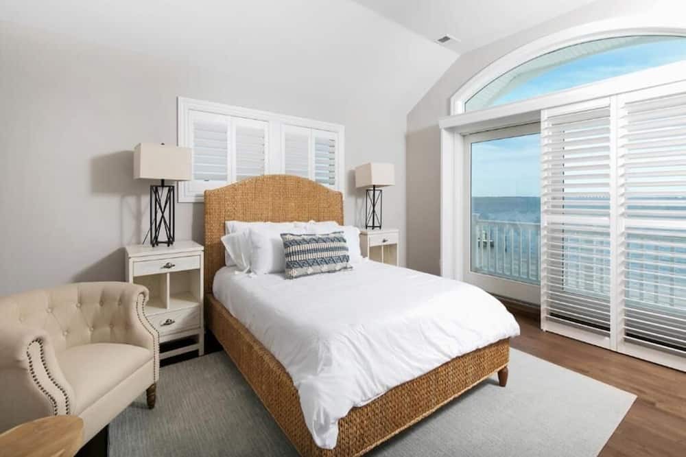 Photo of Bedroom in Harvey Cedars