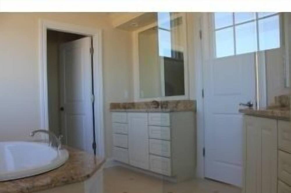 Photo of Bathroom in Harvey Cedars