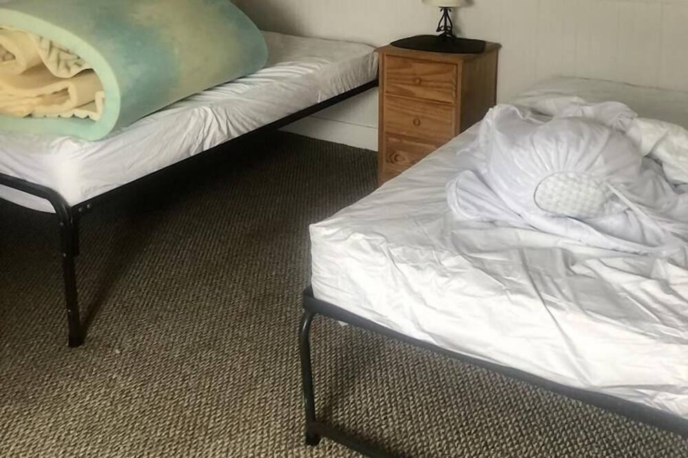 Photo of Bedroom in Beach Haven Gardens